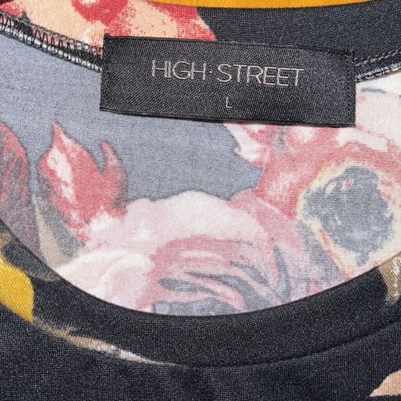 High Street Large Floral Mini Dress - Picture 3 of 7